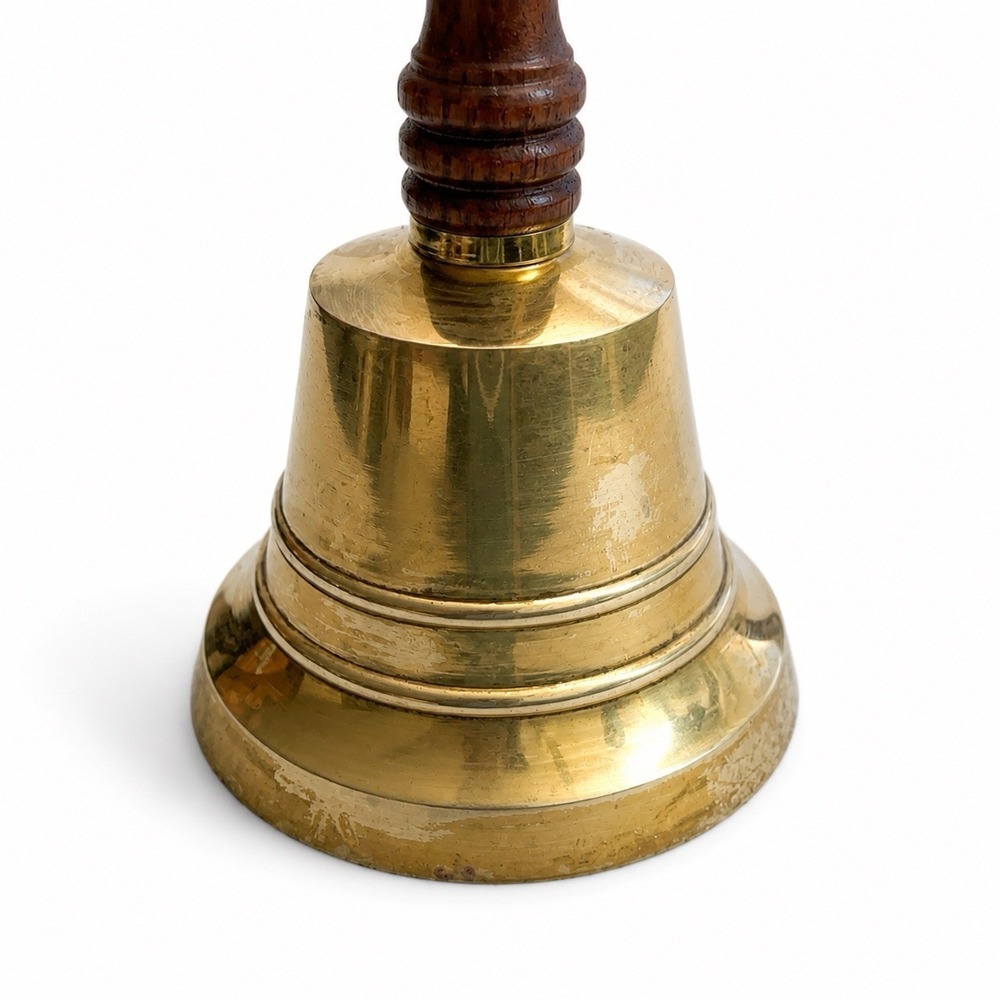 Vintage Heavy Solid Brass Hand Bell Wood Handle Loud Farmhouse Tavern Decor - Picture 4 of 7